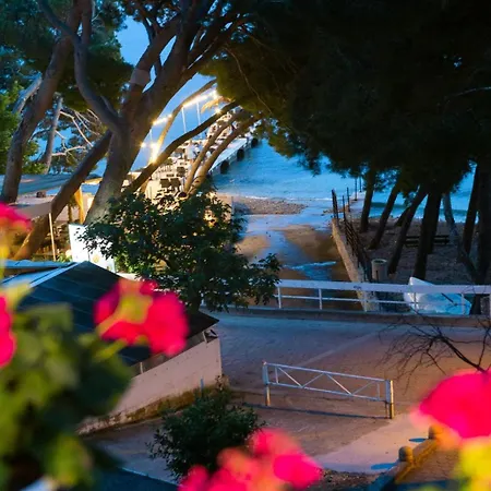 Beachfront Romilda *